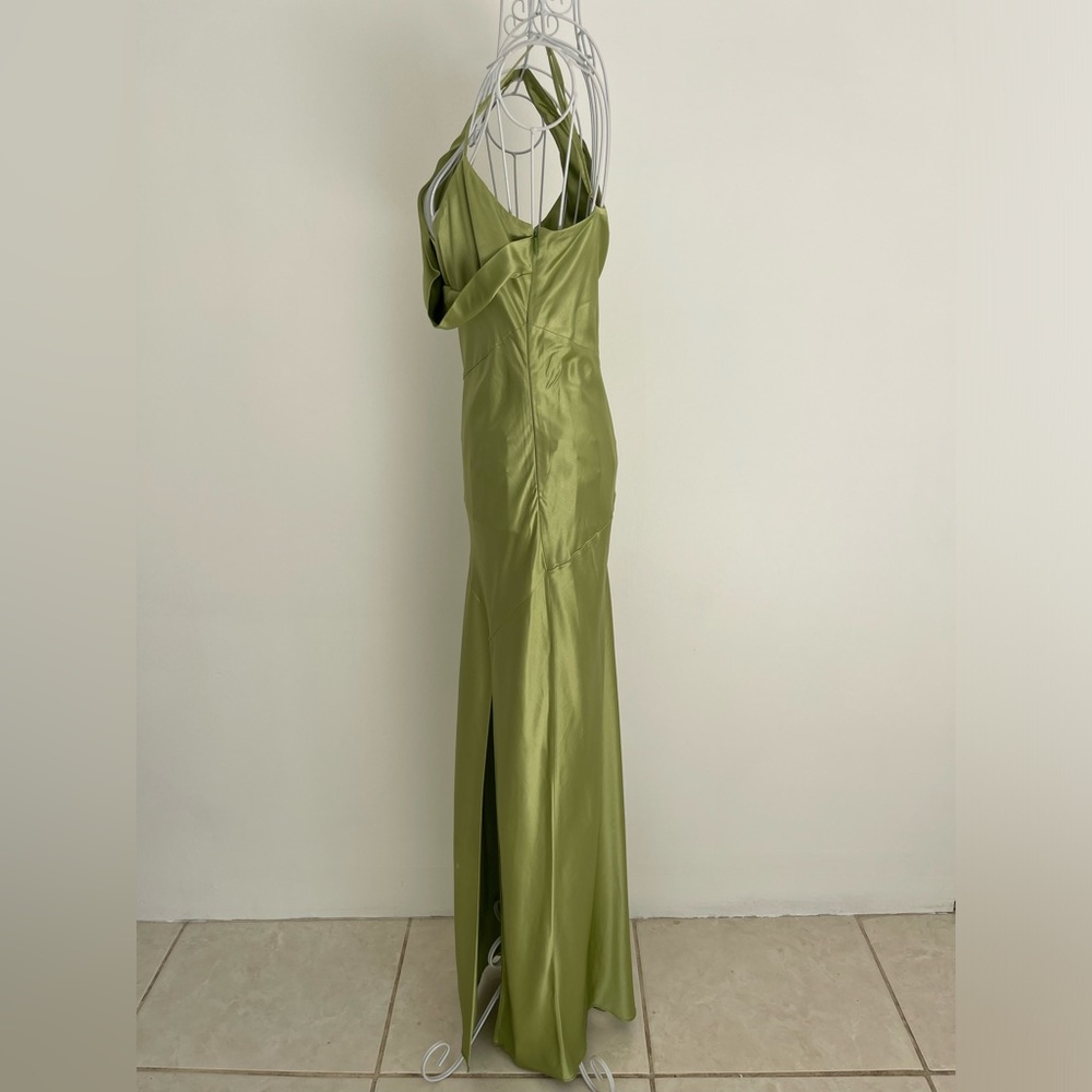 RTR Nicholas Duna one-shoulder satin maxi dress gown slit olive green size 2 - Picture 5 of 15